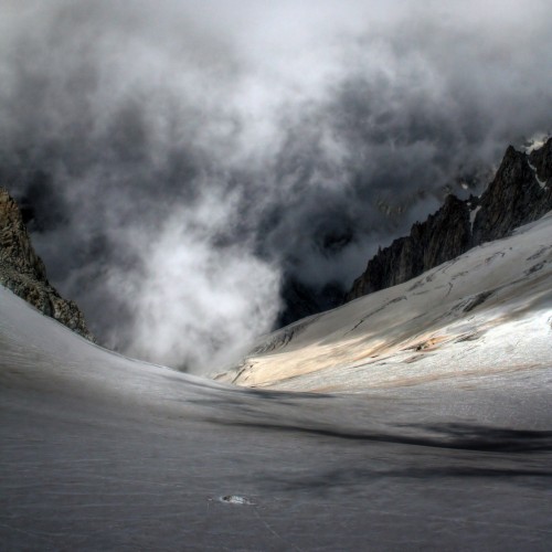 mountain storm.jpg (496 KB)